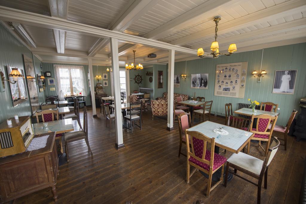 Einarshusid Guesthouse Bolungarvík 외부 사진